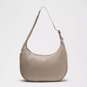 Lululemon City Essentials Shoulder Bag 4L NWT Warm Ash Grey